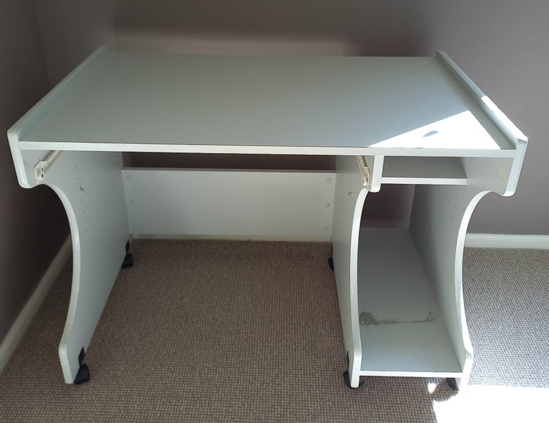 Desk Carousel 1