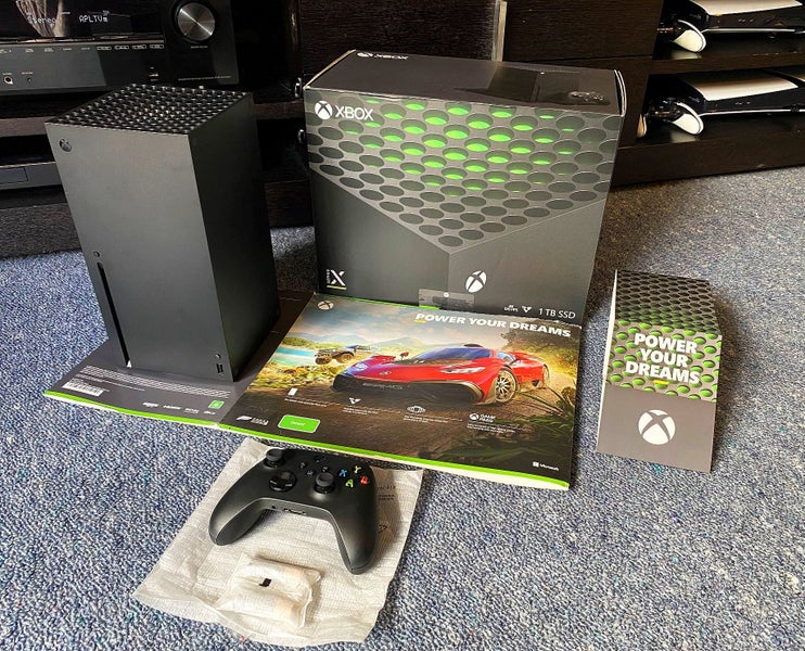 Xbox Series X 1TB Console Carousel 1