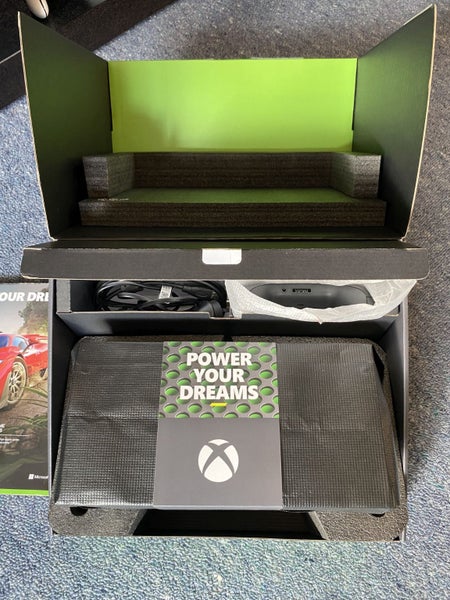 Xbox Series X 1TB Console Carousel 2