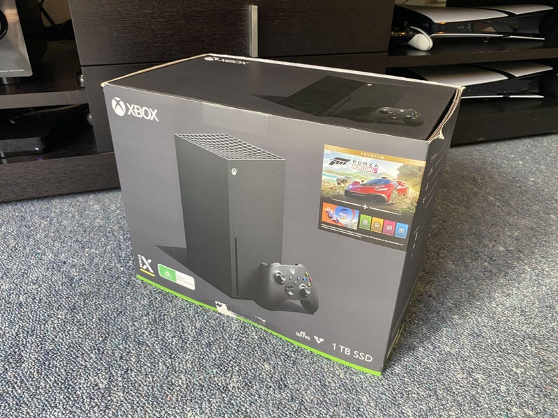 Xbox Series X 1TB Console Carousel 5