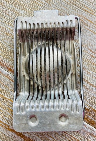 Vintage Nutbrown Egg Slicer - Made in England ****EXCELLENT CONDITION**** Carousel 4