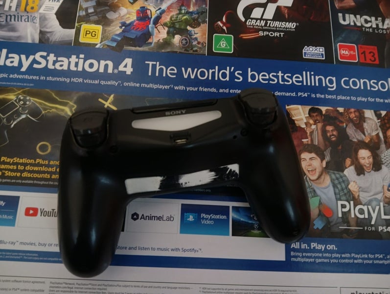 Playstation 4 (PS4 1 TB) Carousel 5