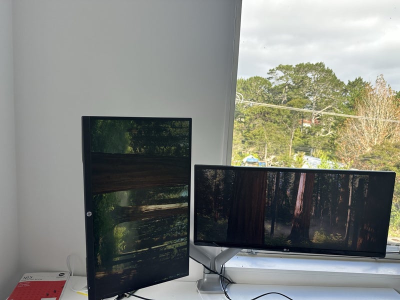 3 Monitors and Office Chair Bundle - 2 x LG 1 x HP Monitors & Arm & Office Chair62863222621185111