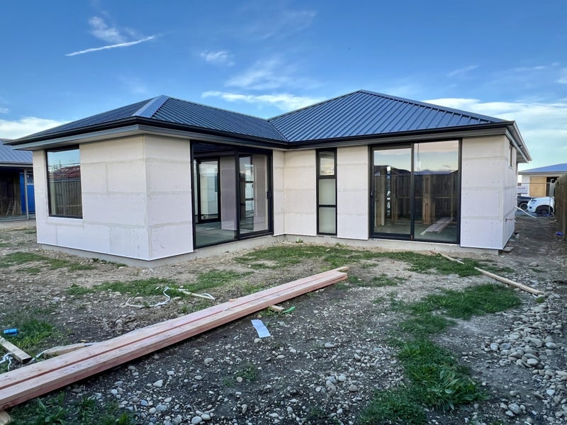 Image 3 of 10