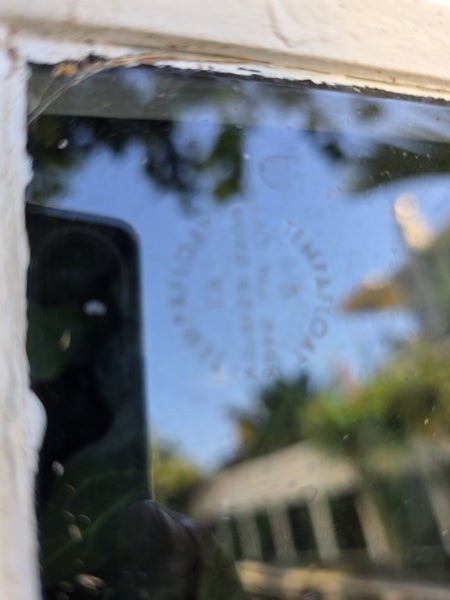Tinted plate glass window in wooden frame Carousel 2