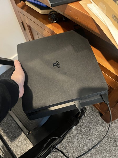 PS4 & controller Carousel 2