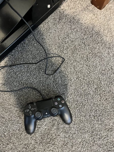 PS4 & controller Carousel 3