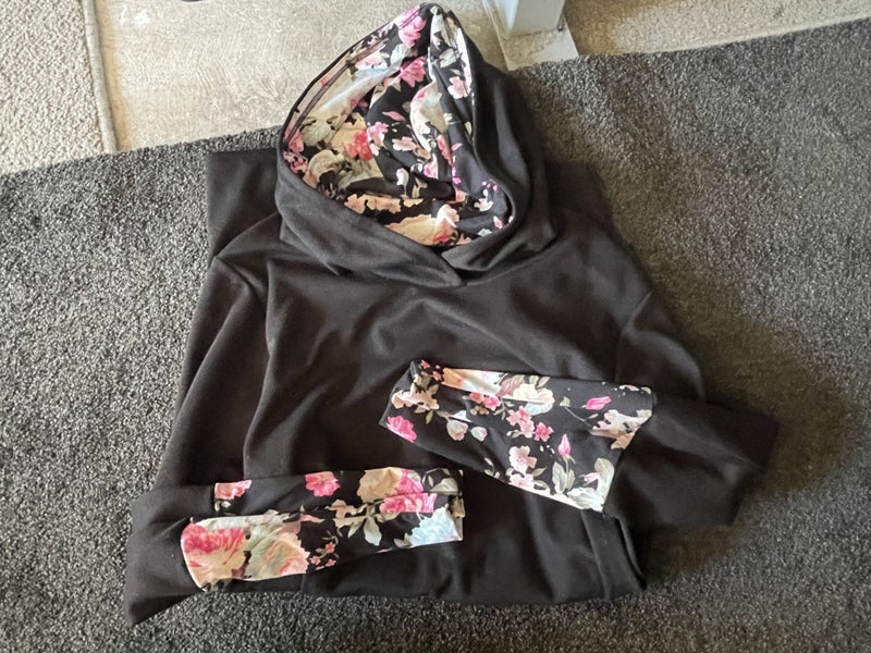 Bulk labeled women’s clothing 10-12 Carousel 8