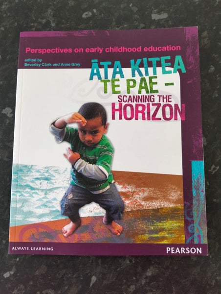Ata Kitea Te Pae - Scanning the Horizon Carousel 1