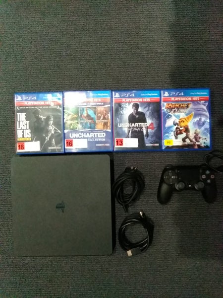 PlayStation 4 - 500gb + 6x Games Carousel 1