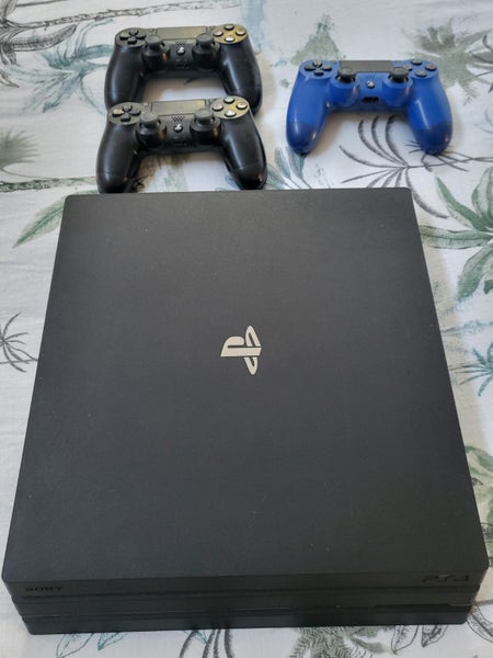 PS4 gaming console Carousel 1