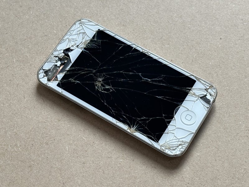 6x White iPod touch 4th Gen Carousel 2