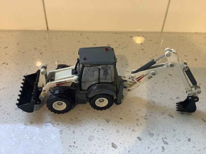 Terex Tractor Siku Model 3531 Carousel 2