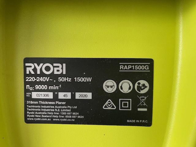 Ryobi 1500w Thicknesser Carousel 5