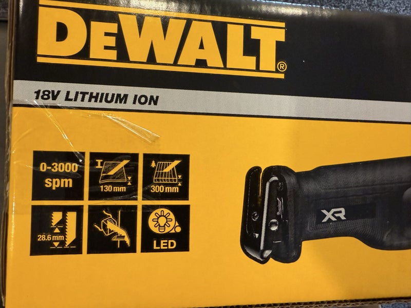 DeWALT 18V XR Reciprocating Saw with Flexvolt Advantage DCS386N-XE - Skin Only Carousel 6