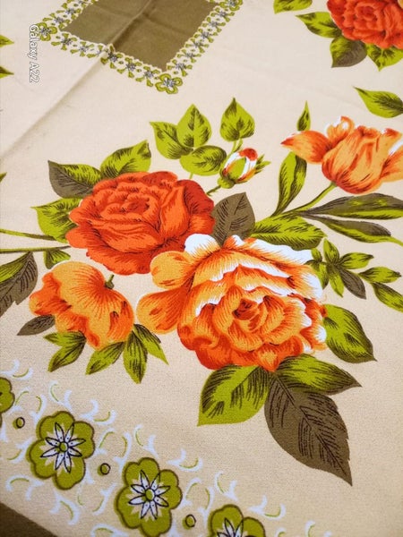 Gorgeous retro orange floral table cloth. Carousel 2