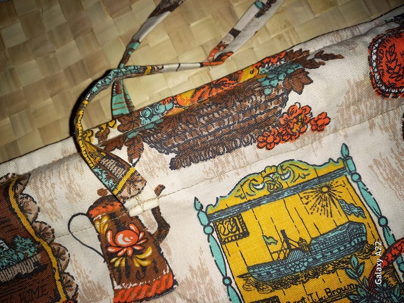 Large hand made vintage bag. Carousel 2