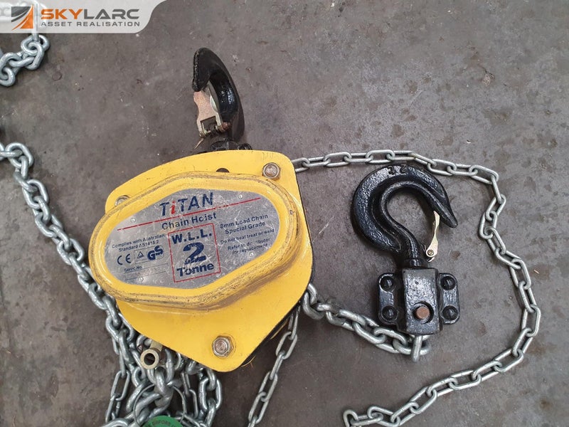 Titan 2 Tonne Chain Hoist Carousel 1