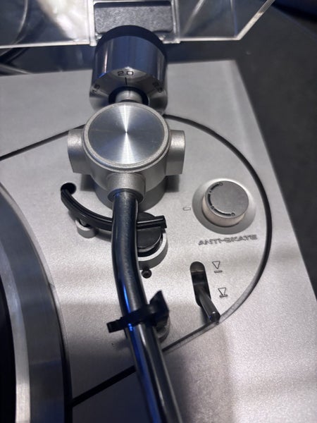 Pioneer PL-200 DD Turntable Carousel 2