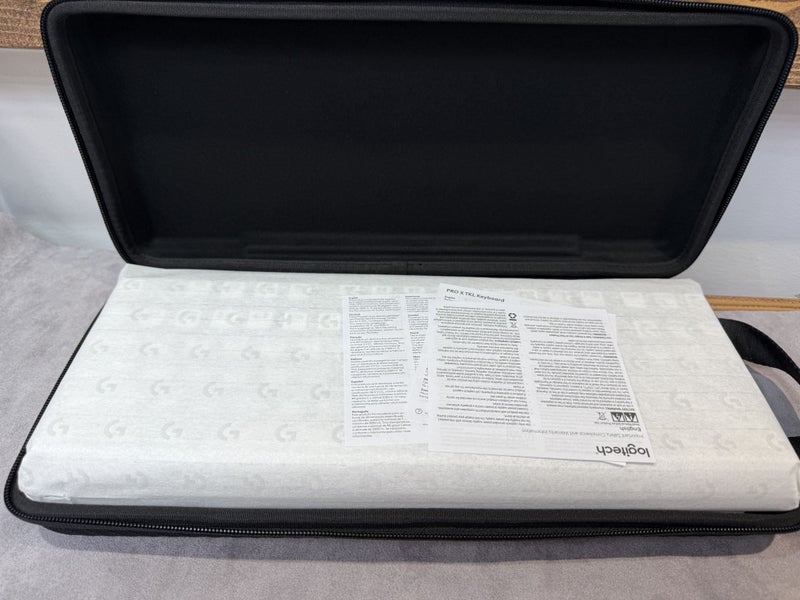 Logitech G Pro X TKL LIGHTSPEED Gaming Keyboard - White TACTILE Carousel 3