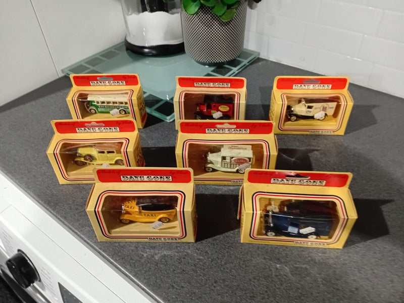 7 x Days Gone Die Cast Collectables by Lledo Carousel 10