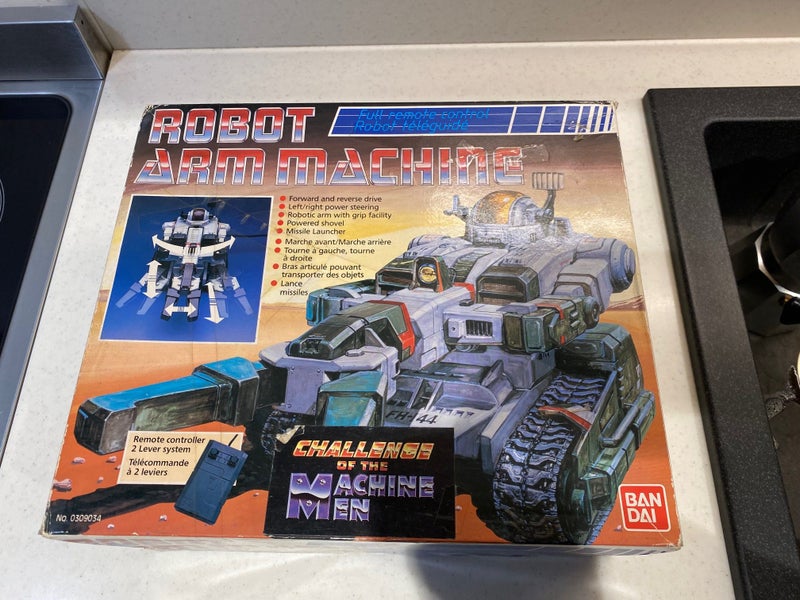 Bandai Robot Arm Machine 1980s Boxed Battery Robot. Remote controlled. Carousel 1