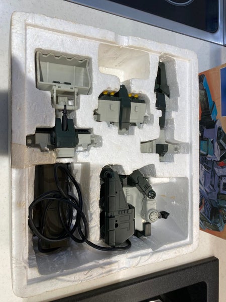 Bandai Robot Arm Machine 1980s Boxed Battery Robot. Remote controlled. Carousel 2