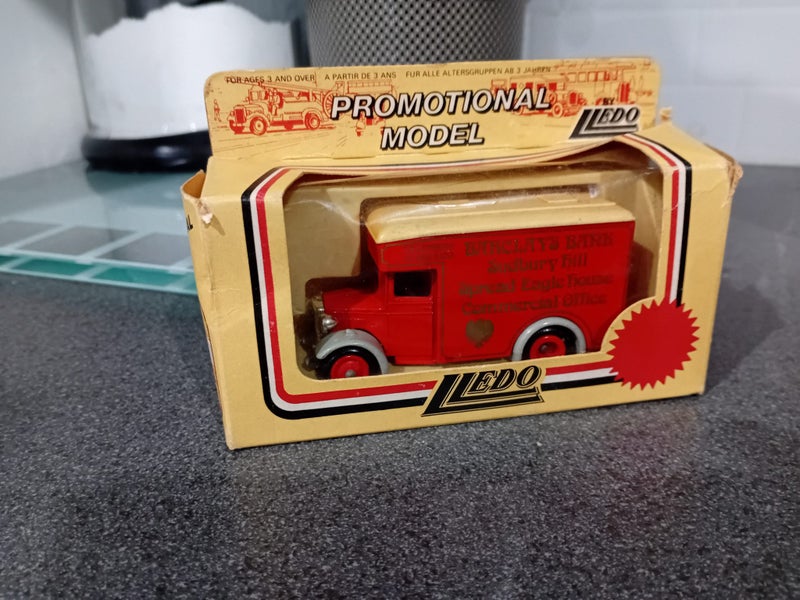 5 x Promotional Model Die Cast Collectables by Lledo Carousel 2