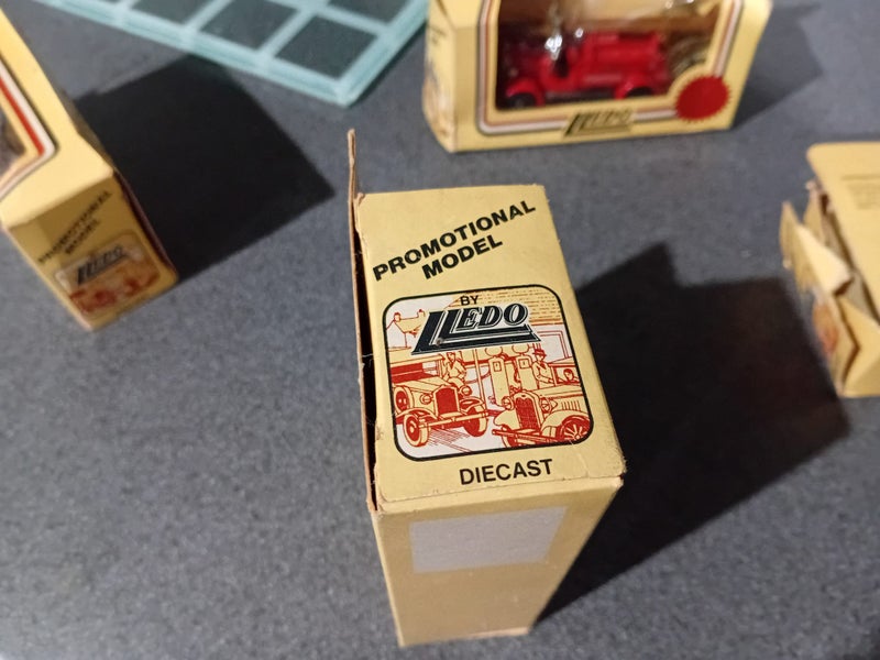 5 x Promotional Model Die Cast Collectables by Lledo Carousel 8
