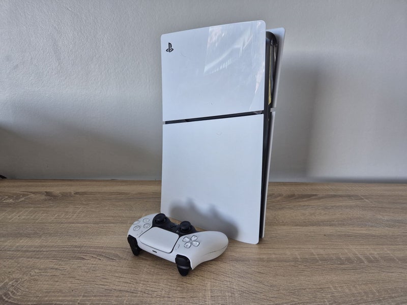 PS5 Slim Console Carousel 1
