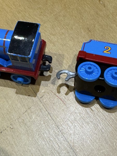 Bulk Diecast Thomas engines (2018 Mattel Gullane Thomas) Carousel 7