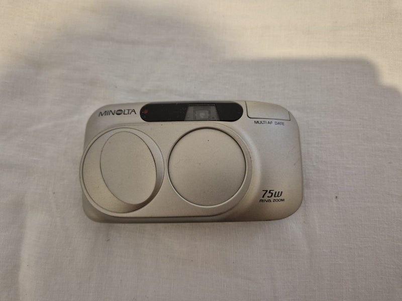 Minolta 75w Riva Zoom Carousel 1