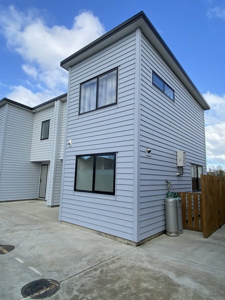 Image 1 of 17