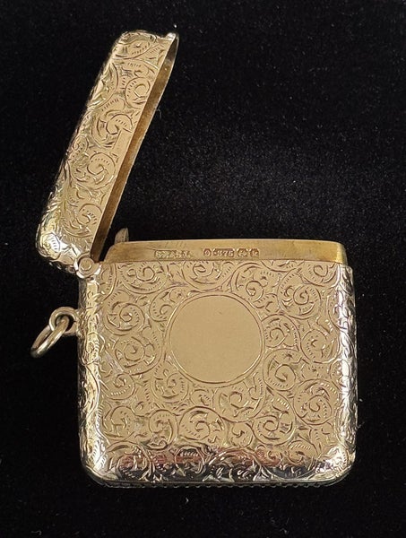 Antique 1909 Solid 9 Carat Gold Vesta Case - Birmingham 19.84 grams Carousel 2
