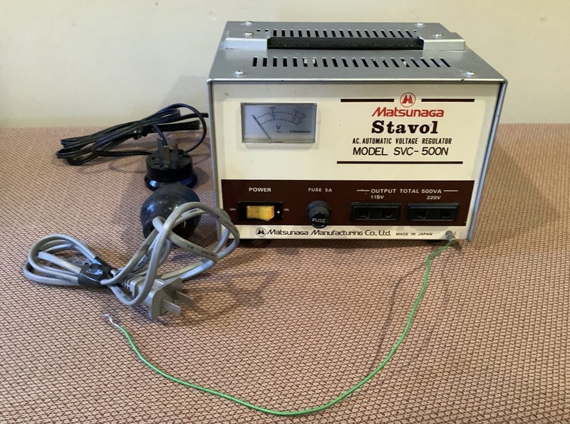 Matsunga Stavol SVC-500N Voltage Stabiliser 220/110V Carousel 2