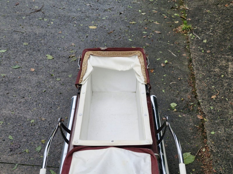 vintage dolls pram Carousel 11