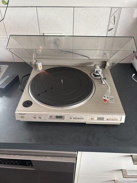 Sony PS-636 Turntable Carousel 1