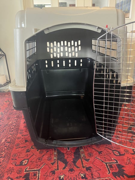 Dog Travel Crate (Large) - Airline Approved Carousel 2