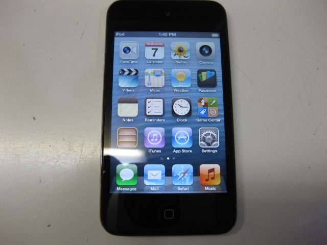 iPod Touch 4th Generation (16GB) Carousel 3