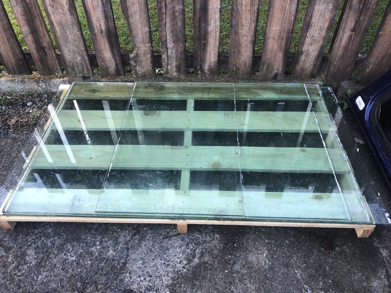 Balustrade Glass Carousel 2