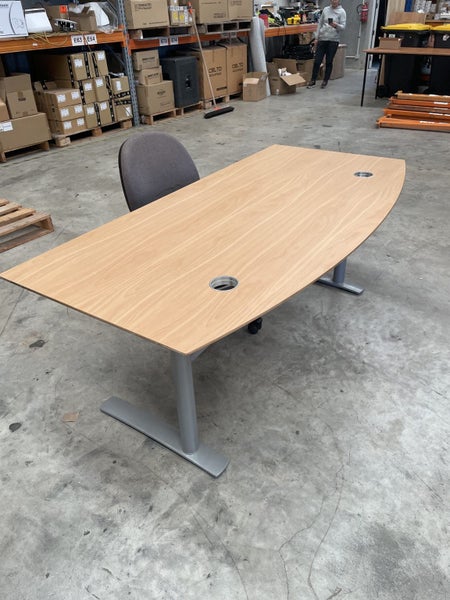 Office desk and chair Carousel 1