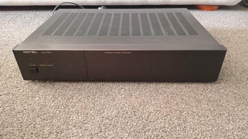 Rotel Amplifiers - Pre-amp and power amps Carousel 7