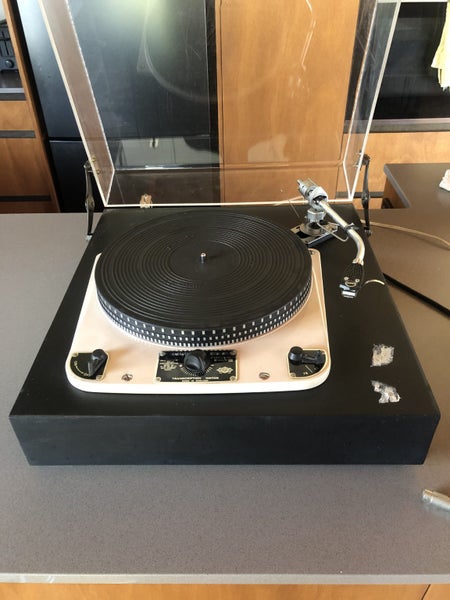 Garrard 301 Turntable Carousel 1