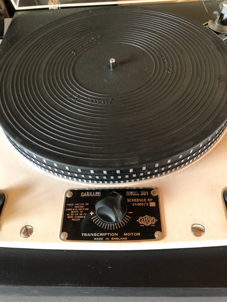 Garrard 301 Turntable Carousel 2