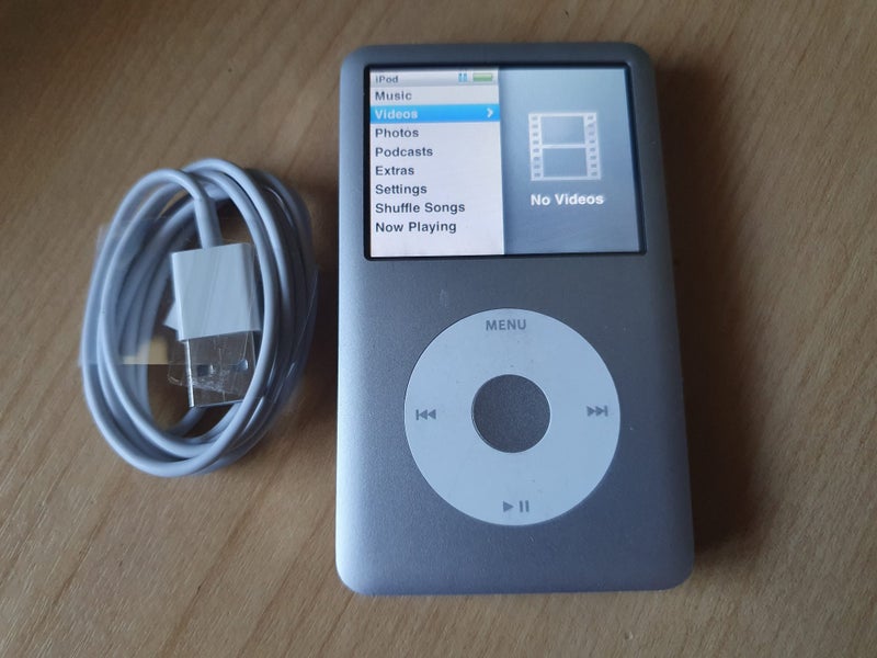iPod Classic 7th Gen 128gb Carousel 1