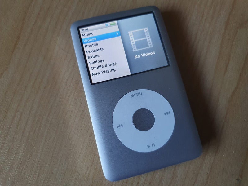 iPod Classic 7th Gen 128gb Carousel 2