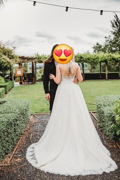 Ivory A-line wedding dress62863220288897112