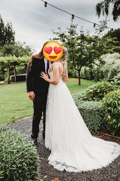 Ivory A-line wedding dress62863220288897111