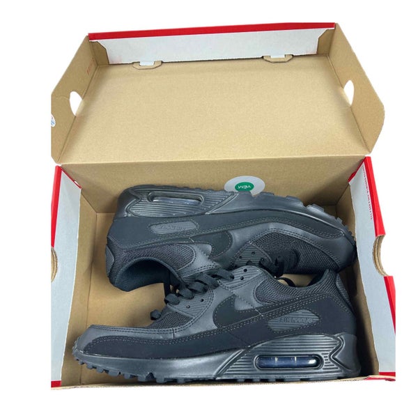 NIKE SHOES PAIR AIR MAX 90 Carousel 1
