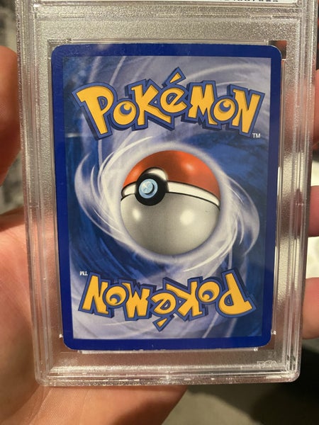 Pokémon - Charizard Gold Star - PSA 2 Carousel 2